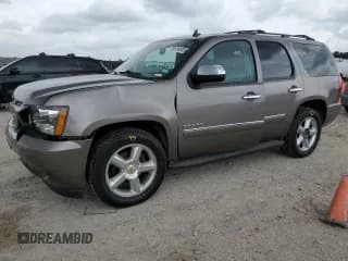 ✅ 2012 Chevrolet Tahoe LTZ • VIN: 1GNSCCE02CR259655 • Lot: 55184505. Wystawiony na Copart z przebiegiem 199 189 mil. Bezpłatny archiwum sprzedaży aukcyjnych z USA i szczegółowy raport historii pojazdu na DreamBid. Zdjęcie 1.