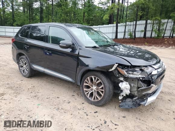 2018 Mitsubishi Outlander ES z VIN JA4AZ3A3XJZ013172, wystawiony jako Copart lot #60265055 z przebiegiem 137 660 mil mil oraz Szkoda całkowita • Salvage title. Historia ofert i sprzedaży dostępna na DreamBid. Obrazek 4.