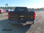 ✅ 2018 Chevrolet Silverado 1500 LT • VIN: 1GCRCREC7JZ141635 • Lot: 43682102. Wystawiony na IAAI z przebiegiem 150 756 mil. Bezpłatny archiwum sprzedaży aukcyjnych z USA i szczegółowy raport historii pojazdu na DreamBid. Zdjęcie 16.