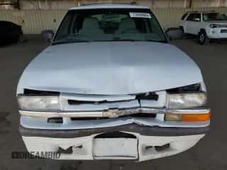 2003 Chevrolet Blazer LS z VIN 1GNDT13X93K150888, wystawiony jako Copart lot #73050684 z przebiegiem 169 836 mil mil oraz Szkoda całkowita • Salvage title. Historia ofert i sprzedaży dostępna na DreamBid. Obrazek 5.