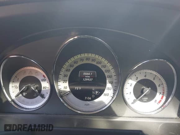 ✅ 2013 Mercedes-Benz GLK 350 • VIN: WDCGG5HB6DG009984 • Lot: 43527416. Listed on IAAI with 129,937 mi. Free auction sales archive from the USA and detailed vehicle history report at DreamBid. Image 7.