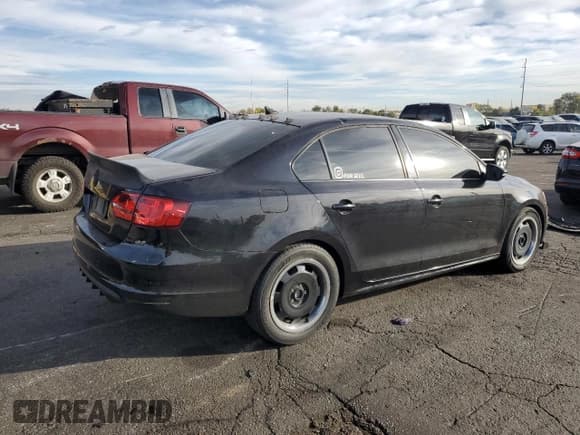 ✅ 2012 Volkswagen Jetta PZEV • VIN: 3VW4A7AJ3CM090533 • Lot: 87312465. Wystawiony na Copart z przebiegiem 148 687 mil. Bezpłatny archiwum sprzedaży aukcyjnych z USA i szczegółowy raport historii pojazdu na DreamBid. Zdjęcie 3.