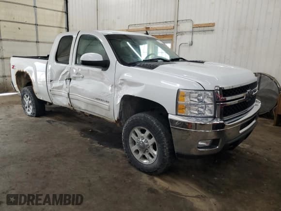 ✅ 2011 Chevrolet Silverado 2500HD LTZ • VIN: 1GC2KYCG4BZ389881 • Lot: 51113625. Listed on Copart with 181,452 mi. Free auction sales archive from the USA and detailed vehicle history report at DreamBid. Image 4.