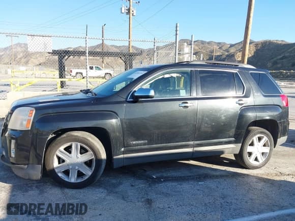 ✅ 2012 GMC Terrain SLE-2 • VIN: 2GKFLSE51C6149213 • Lot: 43585795. Wystawiony na IAAI z przebiegiem 178 302 mil. Bezpłatny archiwum sprzedaży aukcyjnych z USA i szczegółowy raport historii pojazdu na DreamBid. Zdjęcie 14.