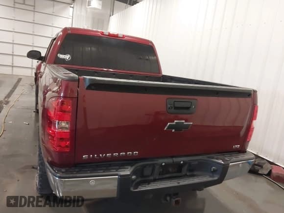 ✅ 2013 Chevrolet Silverado 1500 LTZ • VIN: 3GCPKTE70DG364758 • Lot: 42200342. Wystawiony na IAAI z przebiegiem 180 596 mil. Bezpłatny archiwum sprzedaży aukcyjnych z USA i szczegółowy raport historii pojazdu na DreamBid. Zdjęcie 17.