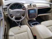 ✅ 2006 Mercedes-Benz R 5.0L • VIN: 4JGCB75E56A013748 • Лот: 82248334. Опубликован ранее на Copart с пробегом 68 954 миль. Бесплатный доступ к архиву аукционных продаж из США и подробный отчёт об истории автомобиля на DreamBid. Изображение 8.