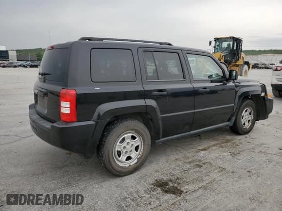 ✅ 2008 Jeep Patriot Sport • VIN: 1J8FT280X8D534394 • Lot: 53935575. Listed on Copart with 122,836 mi. Free auction sales archive from the USA and detailed vehicle history report at DreamBid. Image 3.