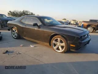 ✅ 2010 Dodge Challenger R/T Classic • VIN: 2B3CJ5DT3AH160478 • Lot: 74252534. Wystawiony na Copart z przebiegiem 110 875 mil. Bezpłatny archiwum sprzedaży aukcyjnych z USA i szczegółowy raport historii pojazdu na DreamBid. Zdjęcie 4.