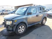 ✅ 2005 Honda Element EX • VIN: 5J6YH28655L014900 • Lot: 43714567. Wystawiony na IAAI z przebiegiem 194 402 mil. Bezpłatny archiwum sprzedaży aukcyjnych z USA i szczegółowy raport historii pojazdu na DreamBid. Zdjęcie 2.