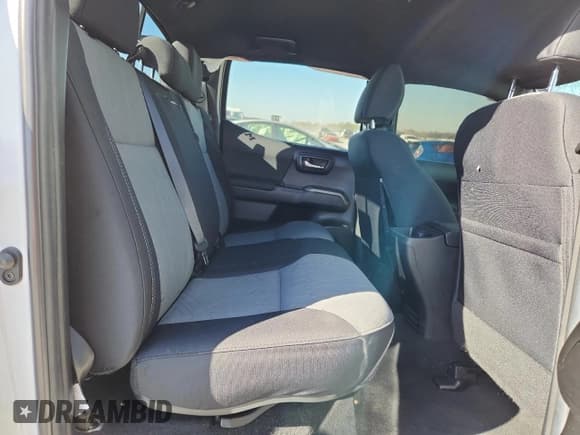 ✅ 2022 Toyota Tacoma TRD Sport • VIN: 3TMCZ5AN2NM514608 • Lot: 92655245. Listed on Copart with 62,427 mi. Free auction sales archive from the USA and detailed vehicle history report at DreamBid. Image 10.