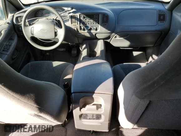 ✅ 2001 Ford Expedition XLT • VIN: 1FMFU16L01LA17849 • Lot: 90644065. Listed on Copart with Not provided. Free auction sales archive from the USA and detailed vehicle history report at DreamBid. Image 8.