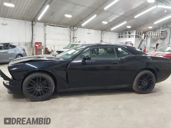 ✅ 2014 Dodge Challenger SXT • VIN: 2C3CDYAG4EH110407 • Lot: 42614236. Wystawiony na IAAI z przebiegiem 84 494 mil. Bezpłatny archiwum sprzedaży aukcyjnych z USA i szczegółowy raport historii pojazdu na DreamBid. Zdjęcie 14.