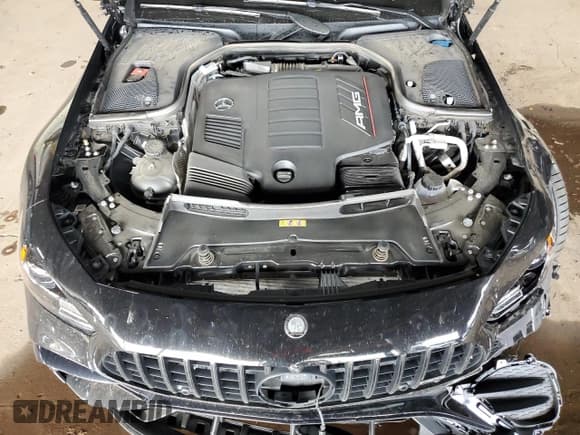 ✅ 2024 Mercedes-Benz AMG GT 43 • VIN: W1K7X5KB8RV000808 • Lot: 82418345. Wystawiony na Copart z przebiegiem 16 636 mil. Bezpłatny archiwum sprzedaży aukcyjnych z USA i szczegółowy raport historii pojazdu na DreamBid. Zdjęcie 11.