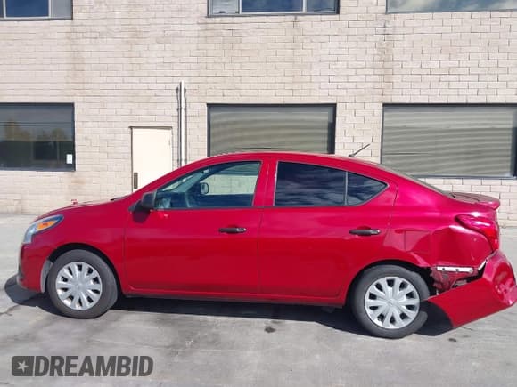 ✅ 2015 Nissan Versa S Plus • VIN: 3N1CN7AP2FL894004 • Lot: 43553007. Wystawiony na IAAI z przebiegiem 149 546 mil. Bezpłatny archiwum sprzedaży aukcyjnych z USA i szczegółowy raport historii pojazdu na DreamBid. Zdjęcie 14.