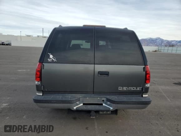 ✅ 1999 Chevrolet Suburban • VIN: 1GNFK16RXXJ442649 • Lot: 76310564. Wystawiony na Copart z przebiegiem 194 531 mil. Bezpłatny archiwum sprzedaży aukcyjnych z USA i szczegółowy raport historii pojazdu na DreamBid. Zdjęcie 6.