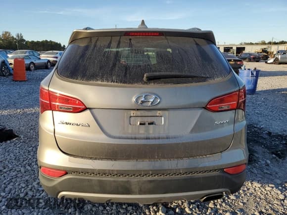 ✅ 2014 Hyundai Santa Fe • VIN: 5XYZU3LB0EG197067 • Lot: 89719165. Listed on Copart with 130,138 mi. Free auction sales archive from the USA and detailed vehicle history report at DreamBid. Image 6.