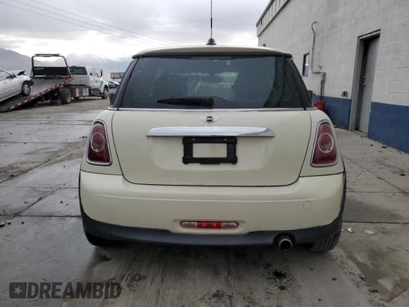 ✅ 2013 MINI Hardtop • VIN: WMWSU3C53DT678622 • Lot: 93320875. Listed on Copart with 96,755 mi. Free auction sales archive from the USA and detailed vehicle history report at DreamBid. Image 6.