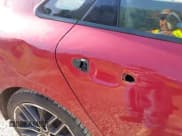 ✅ 2024 Kia K5 GT • VIN: 5XXG44J87RG256484 • Lot: 42731480. Wystawiony na IAAI z przebiegiem 27 243 mil. Bezpłatny archiwum sprzedaży aukcyjnych z USA i szczegółowy raport historii pojazdu na DreamBid. Zdjęcie 18.