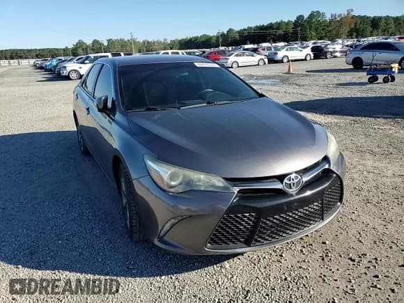 ✅ 2017 Toyota Camry LE • VIN: 4T1BF1FK5HU646379 • Lot: 86470335. Wystawiony na Copart z przebiegiem 147 482 mil. Bezpłatny archiwum sprzedaży aukcyjnych z USA i szczegółowy raport historii pojazdu na DreamBid. Zdjęcie 13.