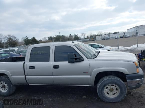 ✅ 2005 Chevrolet Silverado 2500HD LT • VIN: 1GCHK23245F867248 • Lot: 41373520. Wystawiony na IAAI z przebiegiem 149 707 mil. Bezpłatny archiwum sprzedaży aukcyjnych z USA i szczegółowy raport historii pojazdu na DreamBid. Zdjęcie 14.