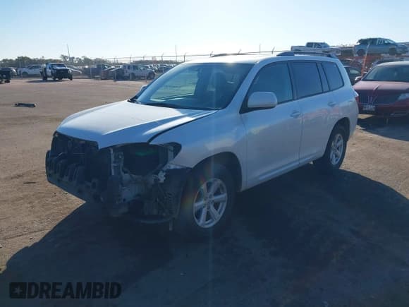 ✅ 2010 Toyota Highlander SE • VIN: 5TDJK3EH3AS033460 • Lot: 43535109. Listed on IAAI with 180,780 mi. Free auction sales archive from the USA and detailed vehicle history report at DreamBid. Image 2.