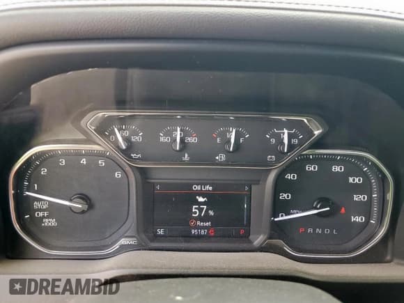 ✅ 2020 GMC Sierra 1500 SLT • VIN: 3GTP8DED6LG380083 • Лот: 81315925. Опубликован ранее на Copart с пробегом 95 187 миль. Бесплатный доступ к архиву аукционных продаж из США и подробный отчёт об истории автомобиля на DreamBid. Изображение 9.