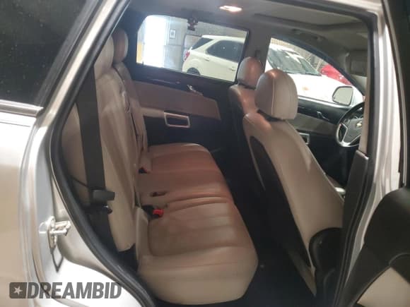 ✅ 2013 Chevrolet Captiva Sport LTZ • VIN: 3GNAL4EK3DS612499 • Lot: 46884585. Wystawiony na Copart z przebiegiem 58 086 mil. Bezpłatny archiwum sprzedaży aukcyjnych z USA i szczegółowy raport historii pojazdu na DreamBid. Zdjęcie 11.