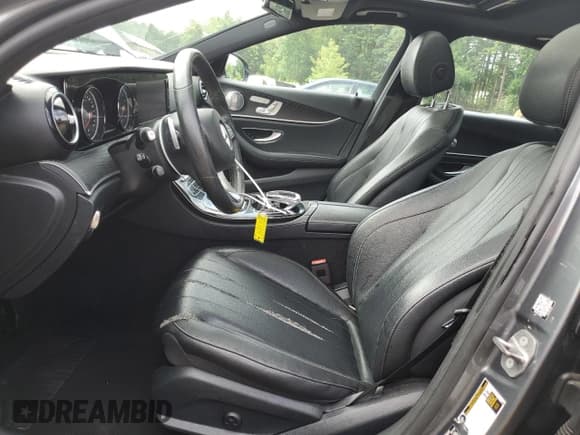 ✅ 2017 Mercedes-Benz E 300 Luxury • VIN: WDDZF4KB0HA194925 • Lot: 61732925. Listed on Copart with 97,135 mi. Free auction sales archive from the USA and detailed vehicle history report at DreamBid. Image 7.