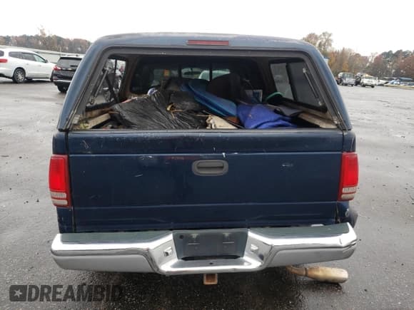 ✅ 2001 Dodge Dakota Sport • VIN: 1B7HL2AN41S258253 • Lot: 82574434. Wystawiony na Copart z przebiegiem Nie podano. Bezpłatny archiwum sprzedaży aukcyjnych z USA i szczegółowy raport historii pojazdu na DreamBid. Zdjęcie 6.