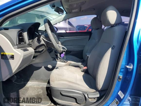 2017 Hyundai Elantra SE z VIN 5NPD74LF1HH191771, wystawiony jako Copart lot #82762305 z przebiegiem 137 493 mil mil oraz Czysty tytuł • Clean title. Historia ofert i sprzedaży dostępna na DreamBid. Obrazek 7.