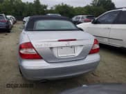 ✅ 2008 Mercedes-Benz CLK 350 • VIN: WDBTK56FX8F242463 • Lot: 74812154. Wystawiony na Copart z przebiegiem Nie podano. Bezpłatny archiwum sprzedaży aukcyjnych z USA i szczegółowy raport historii pojazdu na DreamBid. Zdjęcie 6.