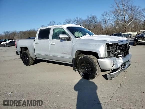 ✅ 2016 Chevrolet Silverado 1500 LT • VIN: 3GCUKRECXGG250905 • Lot: 95288885. Wystawiony na Copart z przebiegiem 51 790 mil. Bezpłatny archiwum sprzedaży aukcyjnych z USA i szczegółowy raport historii pojazdu na DreamBid. Zdjęcie 13.