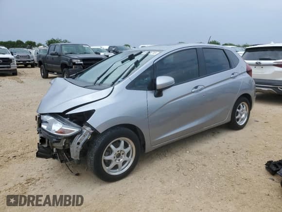 ✅ 2020 Honda Fit EX • VIN: 3HGGK5H88LM725087 • Лот: 55878715. Опубликован ранее на Copart с пробегом 77 271 миль. Бесплатный доступ к архиву аукционных продаж из США и подробный отчёт об истории автомобиля на DreamBid. Изображение 1.