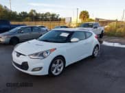 ✅ 2013 Hyundai Veloster w/Gray Int • VIN: KMHTC6AD1DU152145 • Lot: 43533101. Wystawiony na IAAI z przebiegiem 123 643 mil. Bezpłatny archiwum sprzedaży aukcyjnych z USA i szczegółowy raport historii pojazdu na DreamBid. Zdjęcie 2.
