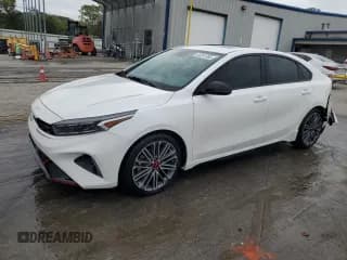 ✅ 2022 Kia Forte GT • VIN: 3KPF44AC8NE480284 • Lot: 85091365. Wystawiony na Copart z przebiegiem 50 762 mil. Bezpłatny archiwum sprzedaży aukcyjnych z USA i szczegółowy raport historii pojazdu na DreamBid. Zdjęcie 1.