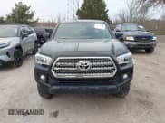 ✅ 2017 Toyota Tacoma SR5 • VIN: 5TFCZ5AN5HX112287 • Lot: 43654484. Listed on IAAI with 69,600 mi. Free auction sales archive from the USA and detailed vehicle history report at DreamBid. Image 12.