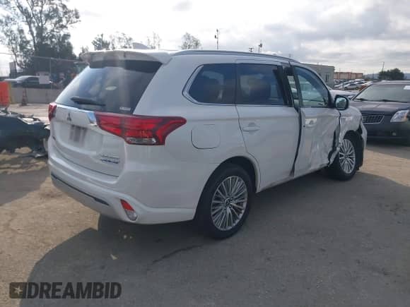 2019 Mitsubishi Outlander SEL with VIN JA4J24A51KZ044517, listed as a IAAI auction lot 41546023 with 170,639 mi miles and . Bid and sale history available at DreamBid. Image 4.