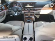 ✅ 2019 Mercedes-Benz E 300 • VIN: WDDZF4KB0KA680612 • Лот: 85434995. Опубликован ранее на Copart с пробегом 99 387 миль. Бесплатный доступ к архиву аукционных продаж из США и подробный отчёт об истории автомобиля на DreamBid. Изображение 8.