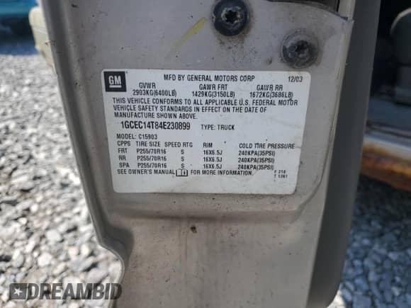 2004 Chevrolet Silverado 1500 LS z VIN 1GCEC14T84E230899, wystawiony jako Copart lot #60497185 z przebiegiem 227 145 mil mil oraz Czysty tytuł • Clean title. Historia ofert i sprzedaży dostępna na DreamBid. Obrazek 12.