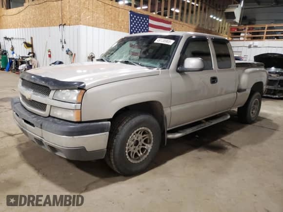2004 Chevrolet Silverado 1500 с VIN 1GCEK19T24Z307903, выставлен на аукционе Copart как лот 49138965 с пробегом 165 162 миль миль и Списание • Salvage title. История ставок и продаж доступна на DreamBid. Изображение 1.