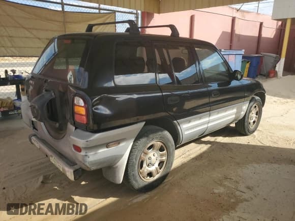 ✅ 2000 Toyota RAV4 • VIN: JT3GP10V5Y7069642 • Lot: 74861794. Wystawiony na Copart z przebiegiem 350 849 mil. Bezpłatny archiwum sprzedaży aukcyjnych z USA i szczegółowy raport historii pojazdu na DreamBid. Zdjęcie 3.