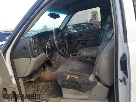 ✅ 2000 Chevrolet Silverado 1500 LT • VIN: 2GCEK19T0Y1372151 • Lot: 63628314. Wystawiony na Copart z przebiegiem 286 923 mil mil. Skorzystaj z bezpłatnego archiwum sprzedaży aukcyjnych z USA i zobacz szczegółowy raport historii pojazdu na DreamBid. Zdjęcie 7.