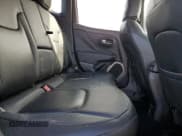 ✅ 2016 Jeep Renegade Limited • VIN: ZACCJBDT3GPD39723 • Lot: 91408505. Wystawiony na Copart z przebiegiem 147 939 mil. Bezpłatny archiwum sprzedaży aukcyjnych z USA i szczegółowy raport historii pojazdu na DreamBid. Zdjęcie 11.