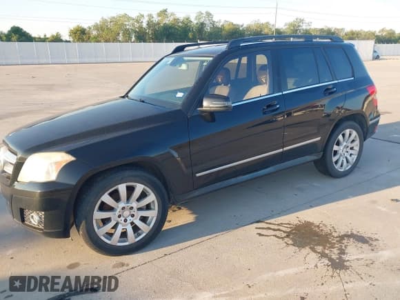 ✅ 2011 Mercedes-Benz GLK 350 • VIN: WDCGG8HB7BF586799 • Лот: 43444239. Опубликован ранее на IAAI с пробегом 270 946 миль. Бесплатный доступ к архиву аукционных продаж из США и подробный отчёт об истории автомобиля на DreamBid. Изображение 2.