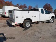 ✅ 2011 Chevrolet Silverado 2500HD Work Truck • VIN: 1GB2CVCG9BZ396373 • Lot: 43598113. Wystawiony na IAAI z przebiegiem 273 698 mil. Bezpłatny archiwum sprzedaży aukcyjnych z USA i szczegółowy raport historii pojazdu na DreamBid. Zdjęcie 4.