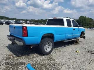 2005 Chevrolet Silverado 2500HD LS с VIN 1GCHK29UX5E139285, выставлен на аукционе Copart как лот 80985595 с пробегом 431 404 миль миль и Списание • Salvage title. История ставок и продаж доступна на DreamBid. Изображение 3.