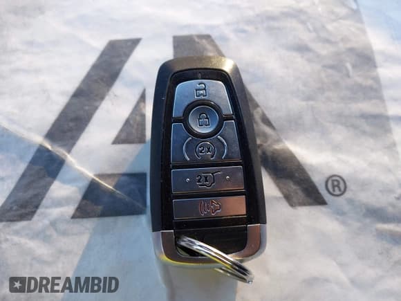 ✅ 2019 Ford Expedition XLT • VIN: 1FMJU1JT5KEA29955 • Лот: 43602703. Опубликован ранее на IAAI с пробегом 152 610 миль. Бесплатный доступ к архиву аукционных продаж из США и подробный отчёт об истории автомобиля на DreamBid. Изображение 11.