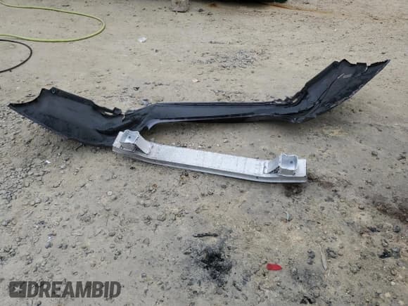 ✅ 2016 Chevrolet Silverado 2500HD Work Truck • VIN: 1GC1CUEG1GF231487 • Lot: 86179224. Wystawiony na Copart z przebiegiem 120 673 mil. Bezpłatny archiwum sprzedaży aukcyjnych z USA i szczegółowy raport historii pojazdu na DreamBid. Zdjęcie 12.