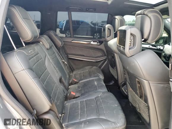 ✅ 2017 Mercedes-Benz GLS 63 AMG • VIN: 4JGDF7FE0HA978754 • Lot: 60835855. Listed on Copart with 83,700 mi. Free auction sales archive from the USA and detailed vehicle history report at DreamBid. Image 11.