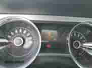 2014 Ford Mustang V6 z VIN 1ZVBP8AM9E5253703, wystawiony jako Copart lot #86166665 z przebiegiem 139 131 mil mil oraz Szkoda całkowita • Salvage title. Historia ofert i sprzedaży dostępna na DreamBid. Obrazek 9.